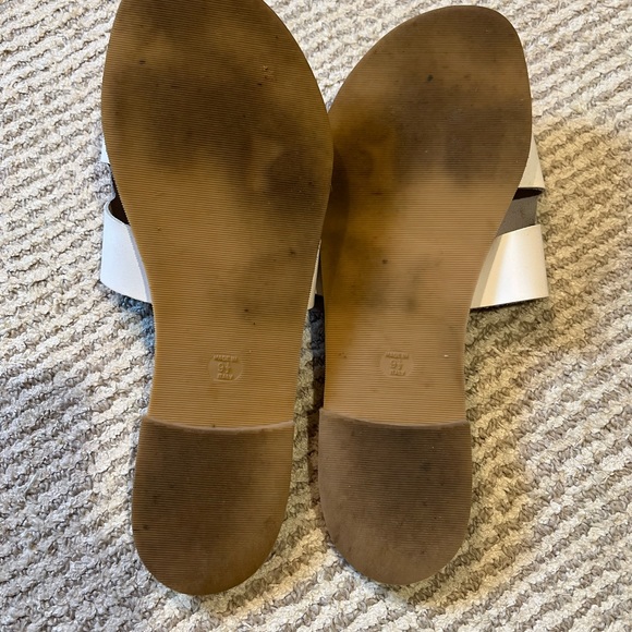 Steven by Steve Madden Slides - 9.5 - Picture 3 of 3